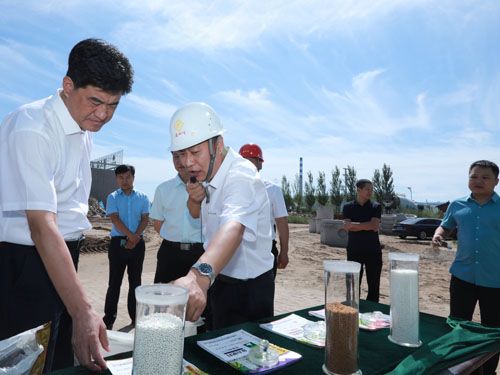 通遼市委領(lǐng)導(dǎo)參觀考察內(nèi)蒙古通四方農(nóng)業(yè)科技有限公司 通遼市委領(lǐng)導(dǎo)參觀考察內(nèi)蒙古通四方農(nóng)業(yè)科技有限公司